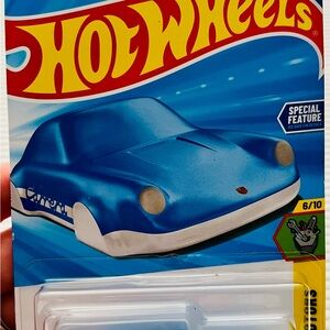 🩵Hot Wheels Porsche 911 Carrera Clip - Exclusive Key Chain